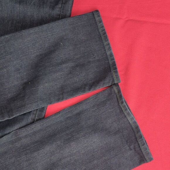 Ann Taylor Modern Fit Jeans For Kitty Rescue! - Picture 4 of 13